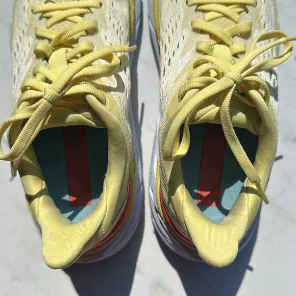 Hoka women’s size 5.5 - Picture 4 of 6